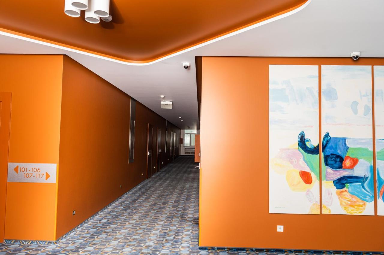Lomo Hotel Umań Zewnętrze zdjęcie
